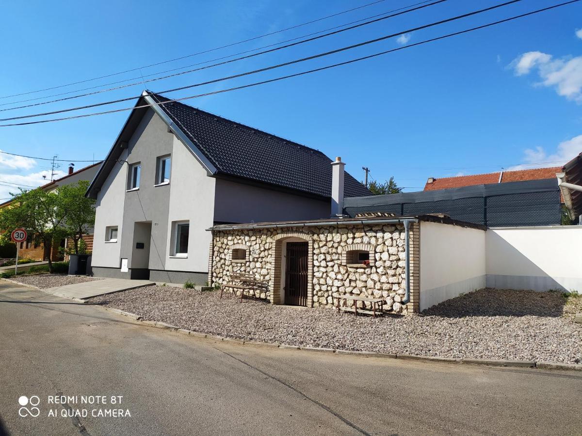 Vila pod Majákem Přítluky Esterno foto